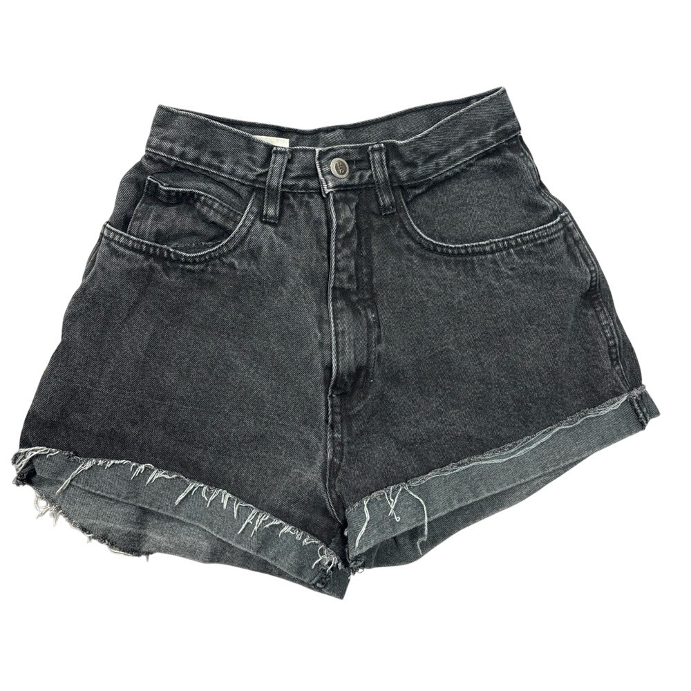 Vintage Rio by Stephen Mardon Size 5 Black High Waisted Cuffed‎ Mom Denim Shorts